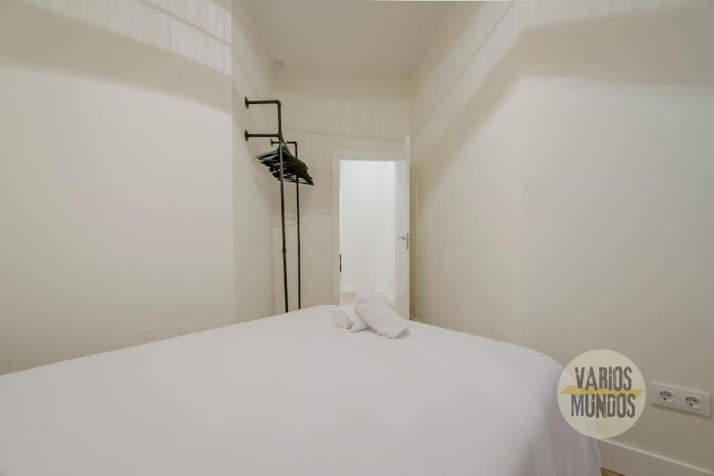Cool Y Centrico Apt 6Px En Plena Plaza Del Carmen E2 Madrid Buitenkant foto